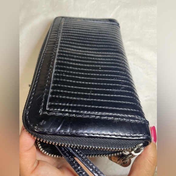 Chloe Heloise Black Patent Wallet 🖤 - Picture 15 of 16
